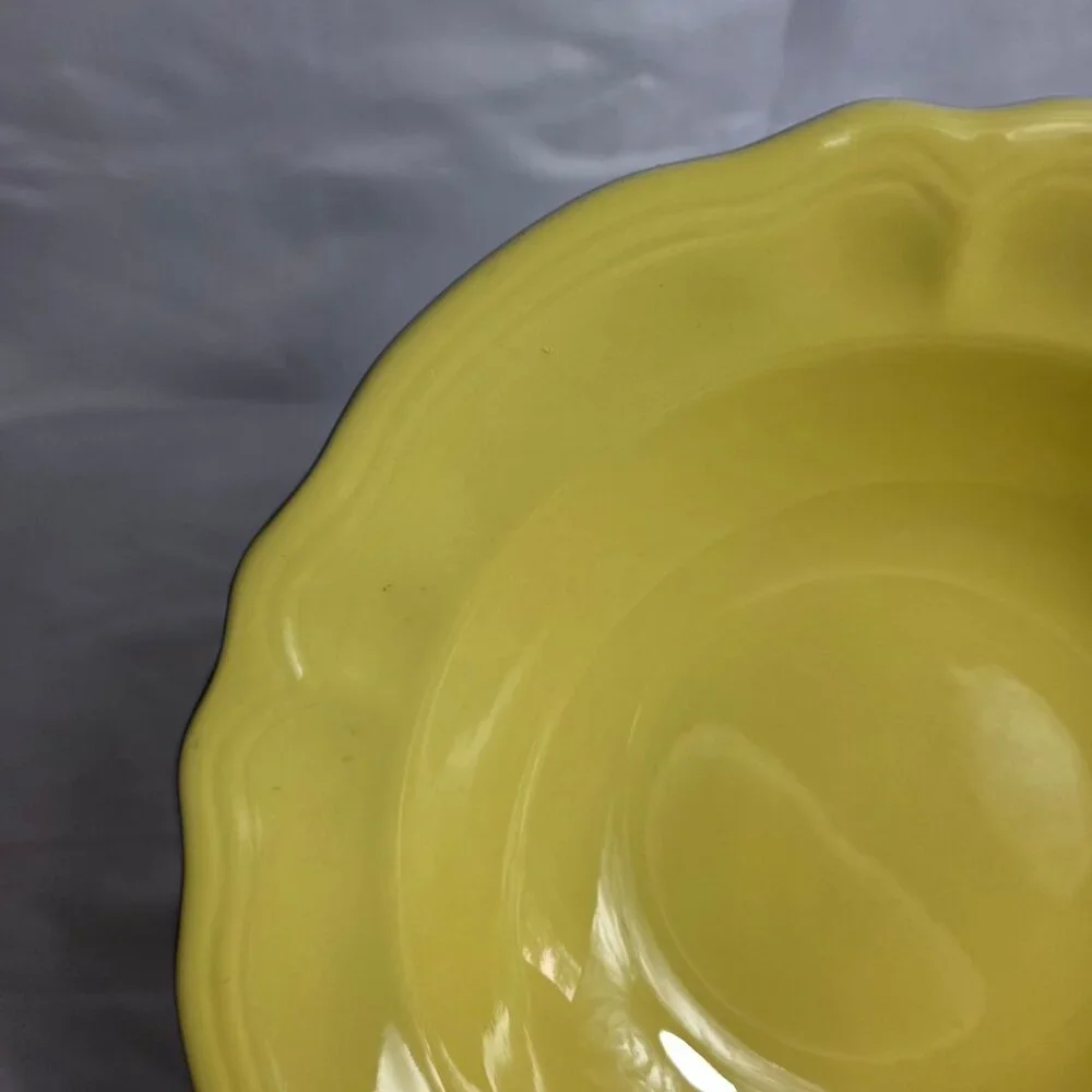 ONE Federalist by Sears Buttercup Serving Bowl Yellow with Scalloped Edge 9 Inch